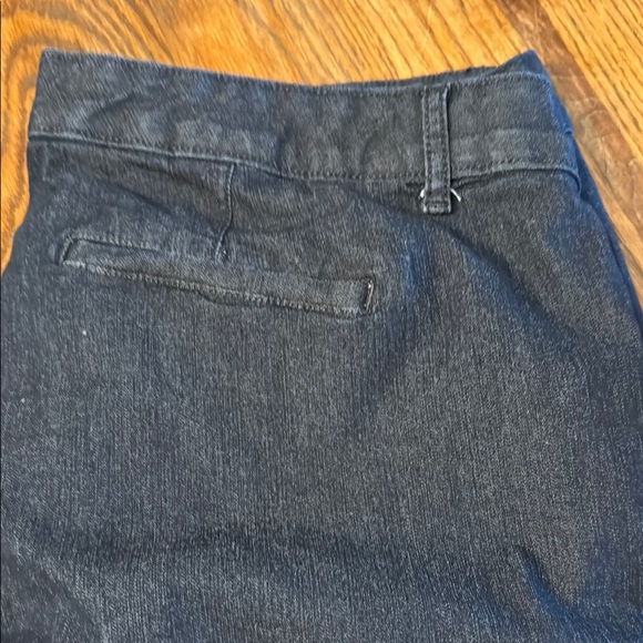 St. John's Bay dark denim capris - Picture 3 of 3